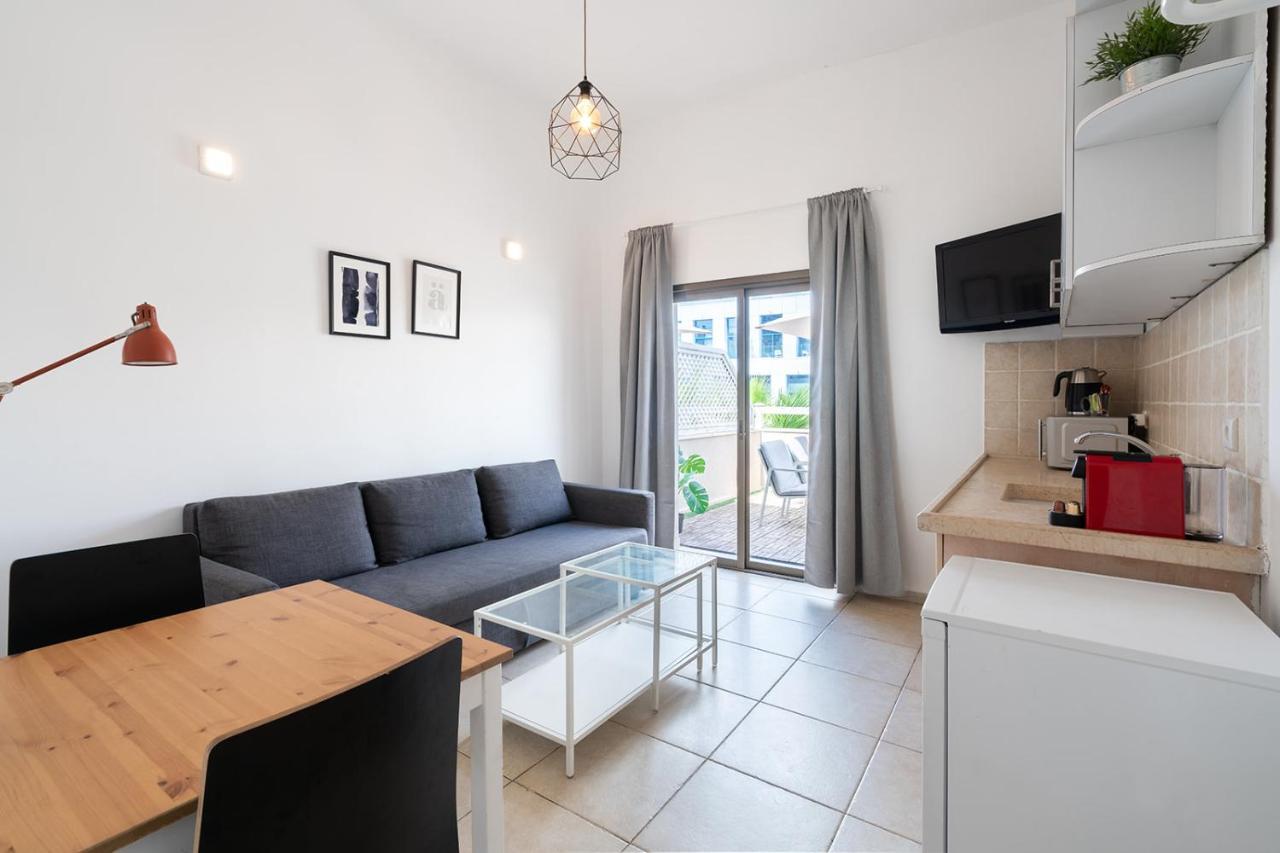 Yarkon - By Beach Apartments Tlv 特拉维夫 客房 照片
